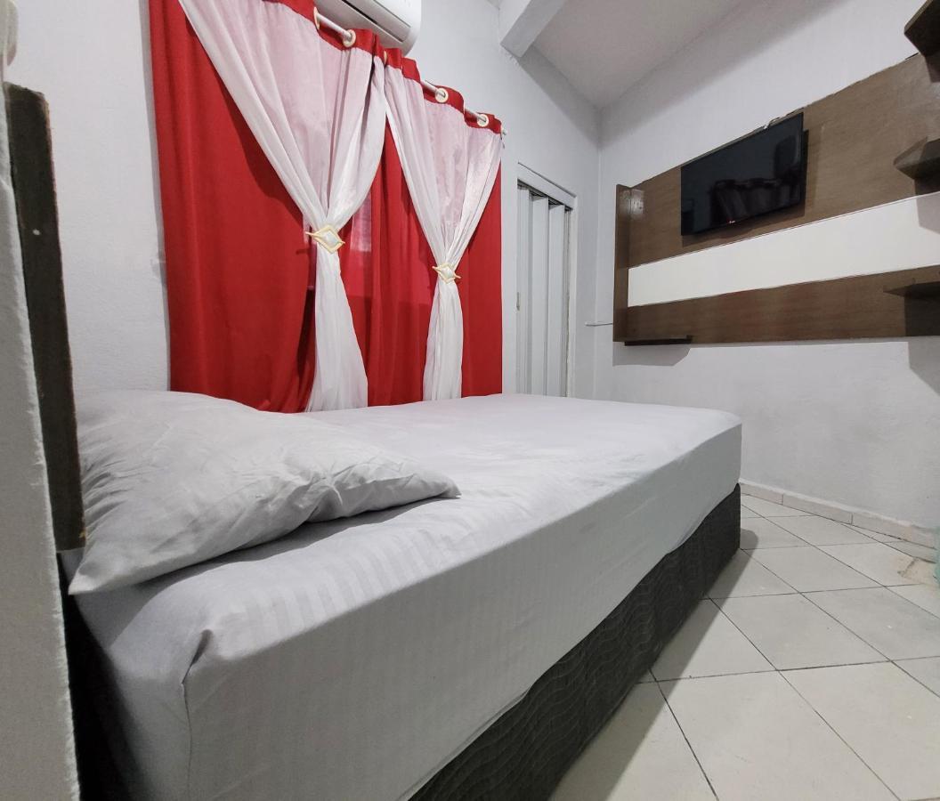 Hostel Sion - Apartamentos Itanhaém Eksteriør billede